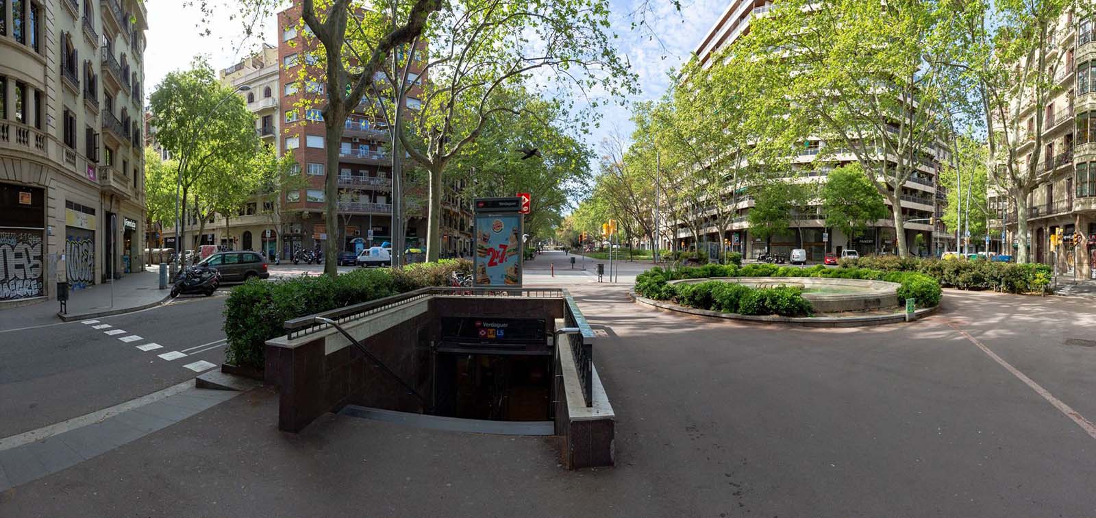 Passeig de Sant Joan buit, a Barcelona, durant el confinament a causa de la pandèmia de COVID-19